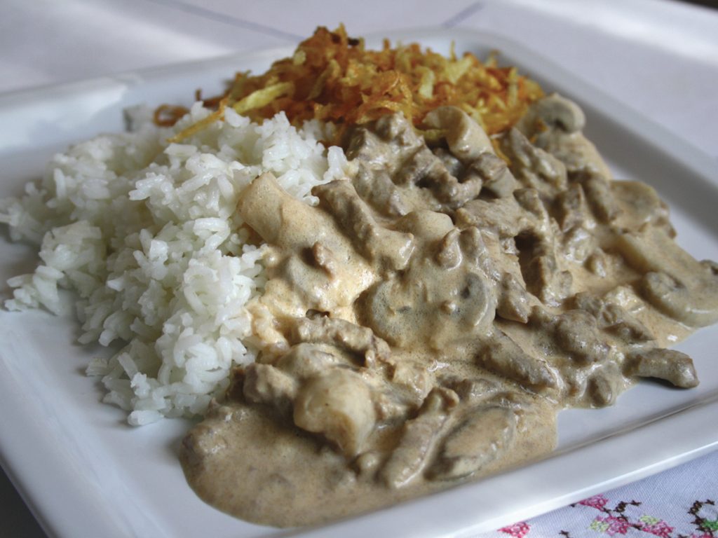 Strogonoff (Stroganoff) - Sabor Brasil